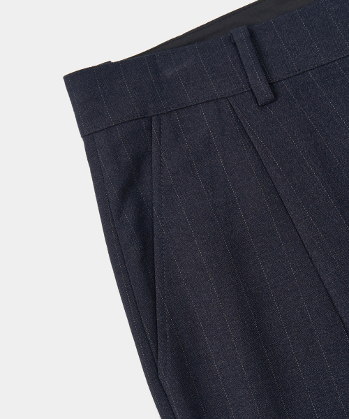 EXCONTAINER(エックスコンテナ)の「クラシックワンタックピンストライプトラウザー(ネイビー)(スラックス・メンズ・その他・X-LARGE/MEDIUM/LARGE)」の4枚目の写真
