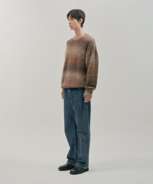 NONBLANK（ノンブランク）の「グラデーションラウンドニット_BROWN（ニット/セーター・メンズ・その他・SMALL/MEDIUM/LARGE/X-LARGE）」の7枚目の写真