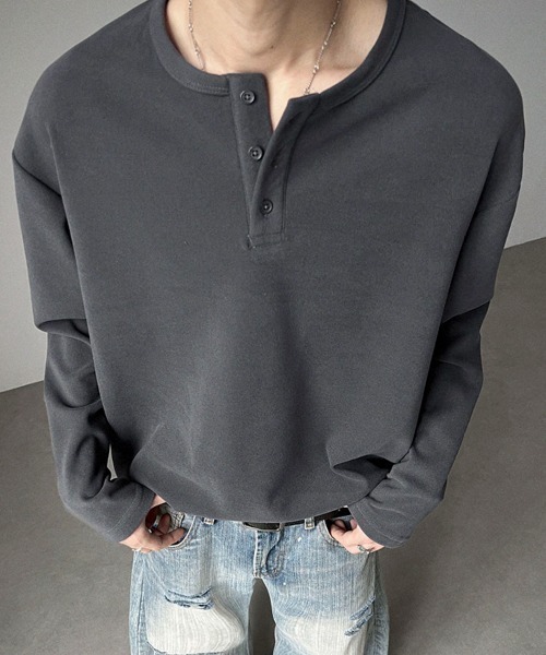 link lot(リンクロット)の「【フリース素材】ヘンリーネックロングスリーブシャツ(Tシャツ/カットソー・メンズ・ブラック/ホワイト/ダークグレー・M/L)」の3枚目の写真