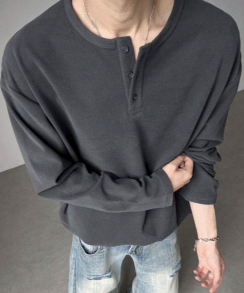 link lot(リンクロット)の「【フリース素材】ヘンリーネックロングスリーブシャツ(Tシャツ/カットソー・メンズ・ブラック/ホワイト/ダークグレー・M/L)」の16枚目の写真
