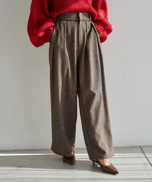 meilmada（メイルマダ）の「レザーライクパイピングツイードワイドパンツ（スラックス・レディース・ブラック/ブラウン・FREE）」の3枚目の写真