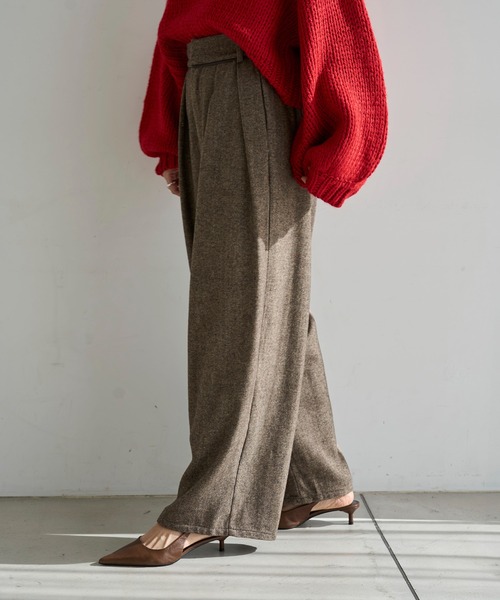 meilmada（メイルマダ）の「レザーライクパイピングツイードワイドパンツ（スラックス・レディース・ブラック/ブラウン・FREE）」の4枚目の写真