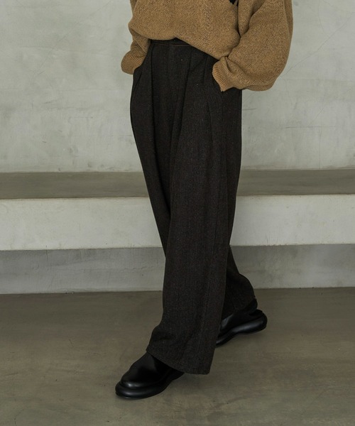 meilmada（メイルマダ）の「レザーライクパイピングツイードワイドパンツ（スラックス・レディース・ブラック/ブラウン・FREE）」の13枚目の写真