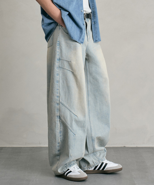 DECET（デケト）の「Balloon Wide Jeans DCPT055LightBlueB（デニムパンツ・レディース・その他・26/28/30/32/34）」の15枚目の写真