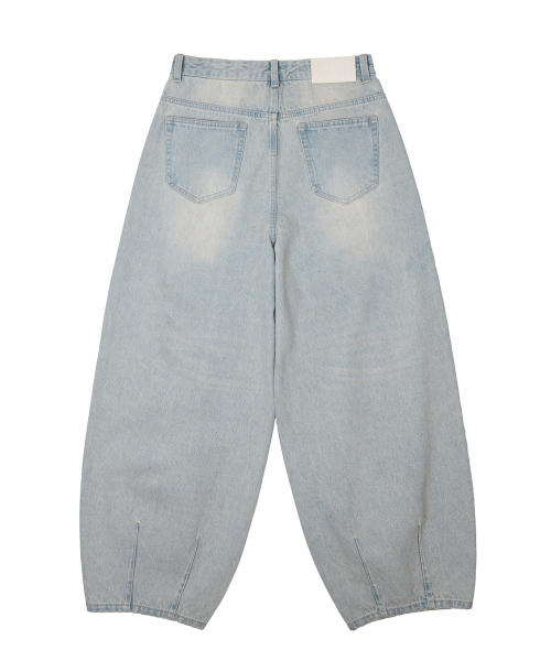 DECET（デケト）の「Balloon Wide Jeans DCPT055LightBlueB（デニムパンツ・レディース・その他・26/28/30/32/34）」の2枚目の写真