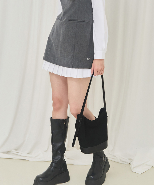 ALKI ALKA(アルキアルカ)の「Combo Bucket Bag (Black)(ショルダーバッグ・レディース・ブラック・FREE)」の4枚目の写真