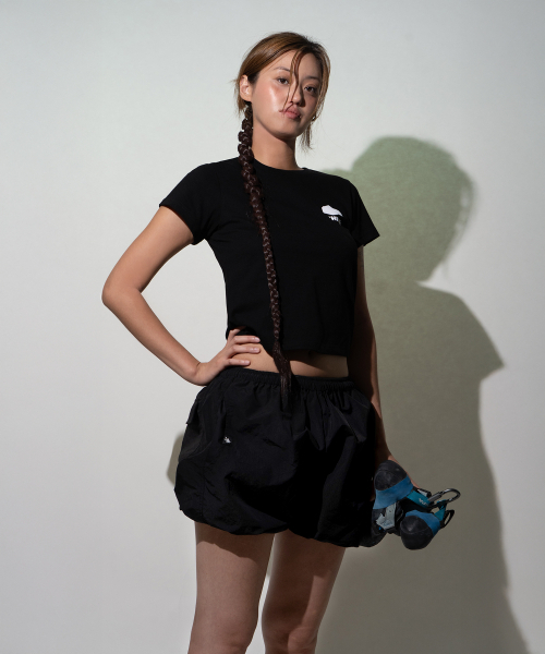 WHILE(ワイル)の「ストリング2WAYクライミングパンツ 夏用登山服 ショートパンツ (COAL BLACK)(その他パンツ・レディース・その他・SMALL/MEDIUM)」の9枚目の写真