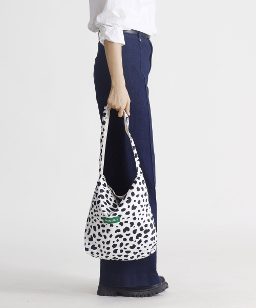 GREEN STUFF（グリーンスタッフ）の「seem full bag 62 - silky leopard white（エコバッグ/サブバッグ・レディース・その他・FREE）」の8枚目の写真