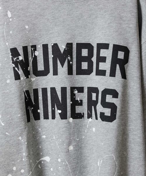 NUMBER (N)INE(ナンバーナイン)の「HAND PAINTED NUMBER NINERS PRINTED CLASSIC CREWNECK SWEATSHIRT / ハンドペイント ナンバー ナイナーズ ロゴプリント クラシック クルーネック スウェットシャツ(スウェット・メンズ・グレー/ブラック系その他2/グレー系その他2・L/M/XL)」の17枚目の写真