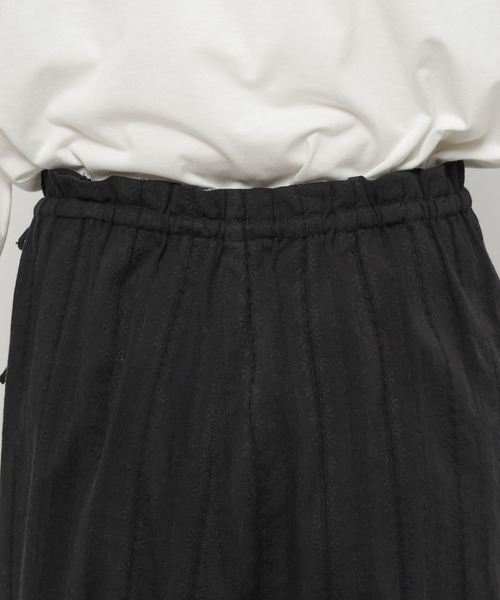 niko and...(ニコアンド)の「2WAYバテンフリルキャミスカート(スカート・レディース・チャコール/オフホワイト・FREE)」の11枚目の写真