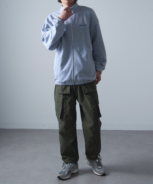 MAISON CLUB(メゾンクラブ)の「【MAISON CLUB】ワンポイント刺繍フルジップトラックスウェット LESS IS MORE(ジャージ・メンズ・ブラック/ネイビー/グレー・M/L/XL)」の17枚目の写真