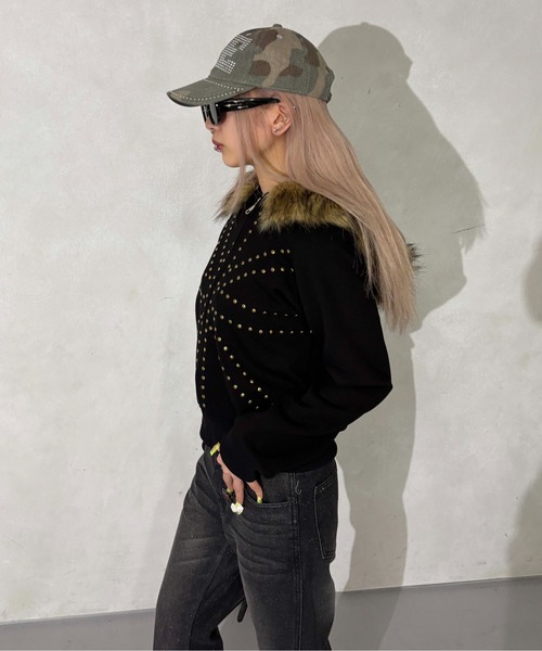 sedacle girl(セダクルガール)の「ユニオンスタッズフェイクファーパーカー(パーカー・レディース・ブラック/グレー・FREE)」の5枚目の写真