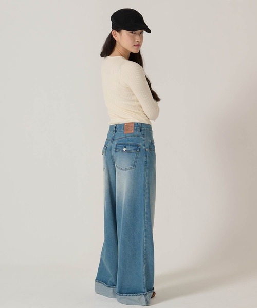 TINA:JOJUN(ティーナジョジュン)の「ヘム ロールアップ バギーデニムパンツ TINA:JOJUN(デニムパンツ・レディース・ブルー/ネイビー・S/M)」の6枚目の写真