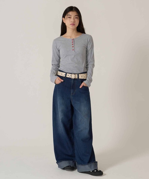 TINA:JOJUN(ティーナジョジュン)の「ヘム ロールアップ バギーデニムパンツ TINA:JOJUN(デニムパンツ・レディース・ブルー/ネイビー・S/M)」の16枚目の写真