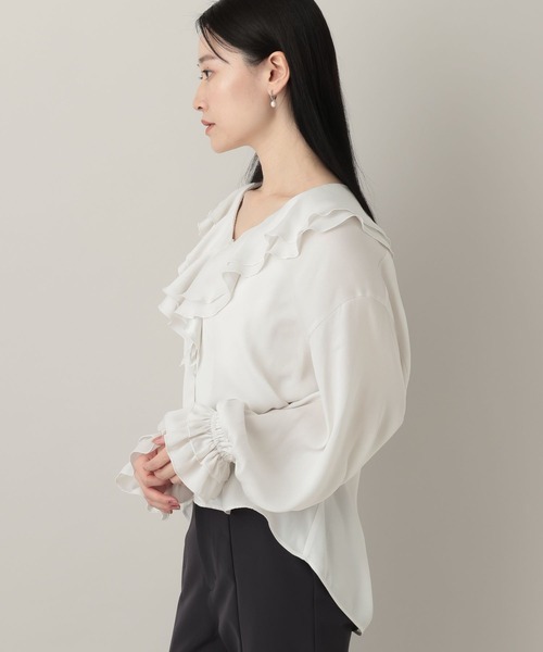 A part by（アパートバイ）の「ラッフルブラウス（シャツ/ブラウス・レディース・ライトブルー/ブラック/オフホワイト・FREE）」の7枚目の写真