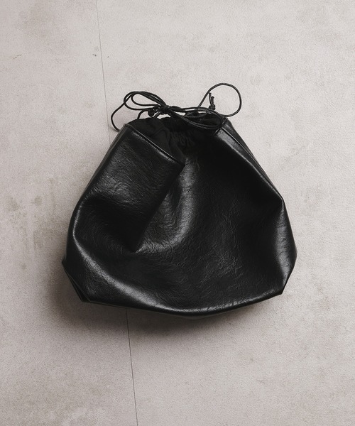 Regen Glanz(レーゲングランツ)の「synthetic leather simple bag / シンセティックレザーシンプルバッグ(トートバッグ・メンズ・ブラック/ブラウン系その他/グリーン・FREE)」の5枚目の写真