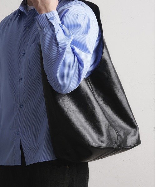 Regen Glanz(レーゲングランツ)の「synthetic leather simple bag / シンセティックレザーシンプルバッグ(トートバッグ・メンズ・ブラック/ブラウン系その他/グリーン・FREE)」の11枚目の写真