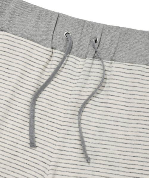 Retriever Club（レトリーバークラブ）の「STRIPE SWEAT PANTS [IVORY]（スウェットパンツ・レディース・その他・FREE）」の4枚目の写真