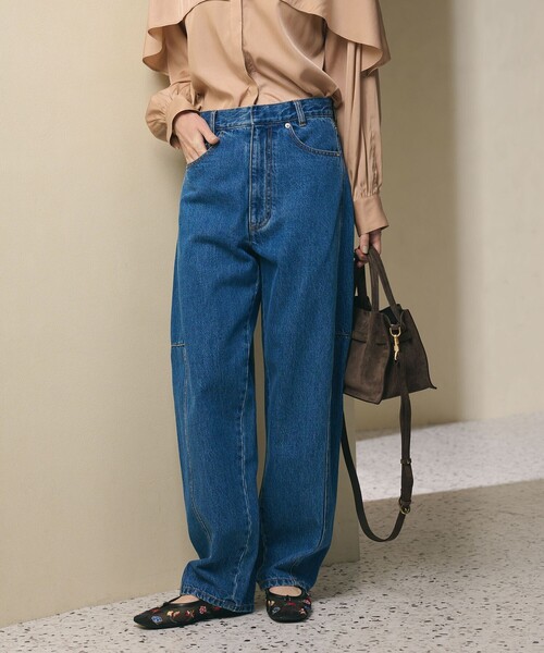 BEAUTY&YOUTH UNITED ARROWS（ビューティーアンドユースユナイテッドアローズ）の「【WEB限定】カーブ デニムパンツ（デニムパンツ・レディース・ダークグレー/ネイビー/ライトブルー・S/M/L）」の3枚目の写真