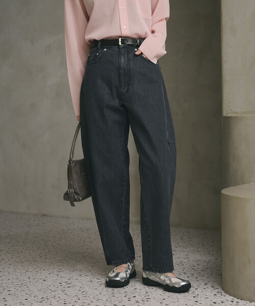 BEAUTY&YOUTH UNITED ARROWS（ビューティーアンドユースユナイテッドアローズ）の「【WEB限定】カーブ デニムパンツ（デニムパンツ・レディース・ダークグレー/ネイビー/ライトブルー・S/M/L）」の13枚目の写真