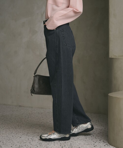 BEAUTY&YOUTH UNITED ARROWS（ビューティーアンドユースユナイテッドアローズ）の「【WEB限定】カーブ デニムパンツ（デニムパンツ・レディース・ダークグレー/ネイビー/ライトブルー・S/M/L）」の12枚目の写真