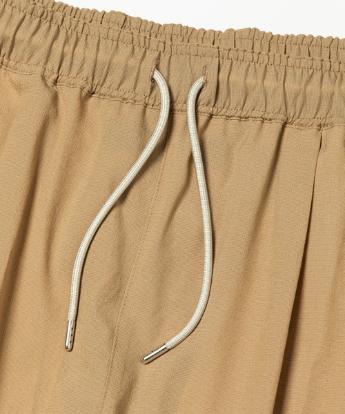 meanswhile(ミーンズワイル)の「Breathable Wide Slacks(スラックス・メンズ・ベージュ・2(M)/3(L))」の3枚目の写真