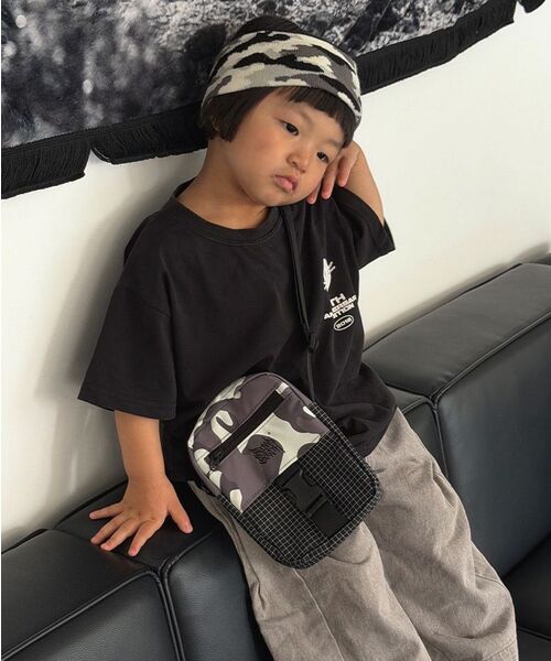 BROWNBREATH KIDS(ブラウンブレスキッズ)の「KIDS TAG MINI CROSS BAG - GREY(メッセンジャーバッグ・レディース・その他・ONE)」の2枚目の写真