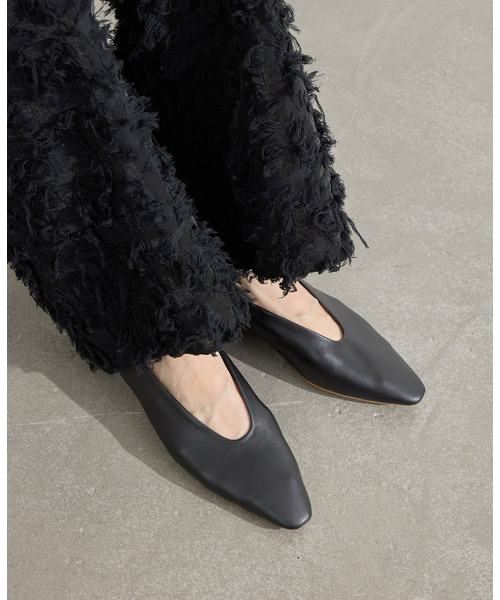 IENA（イエナ）の「《追加》IENA フラットシューズ IE5C-0420（その他シューズ・レディース・ブラック/ホワイト・38/37.5/37/36.5）」の6枚目の写真