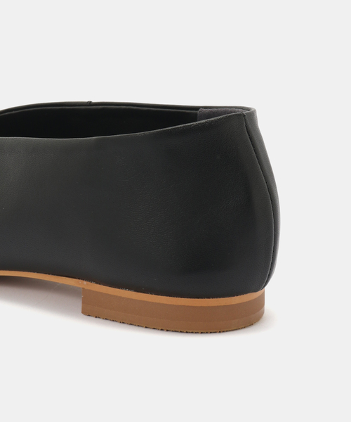 IENA（イエナ）の「《追加》IENA フラットシューズ IE5C-0420（その他シューズ・レディース・ブラック/ホワイト・38/37.5/37/36.5）」の19枚目の写真