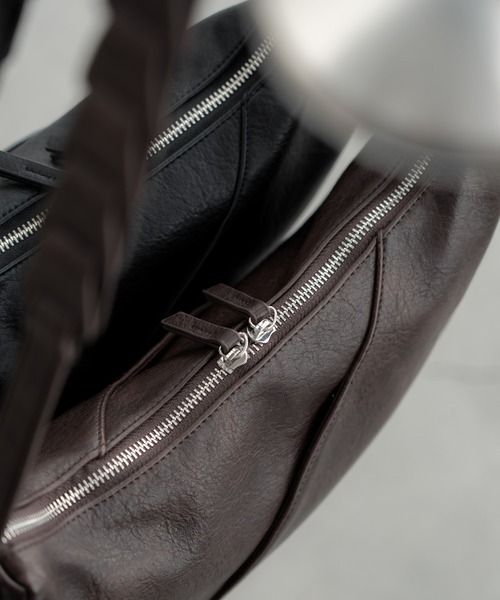 2way slit half moon mini bag / 2wayスリットハーフムーンミニバッグ（ショルダーバッグ）｜SINSS（シンス）