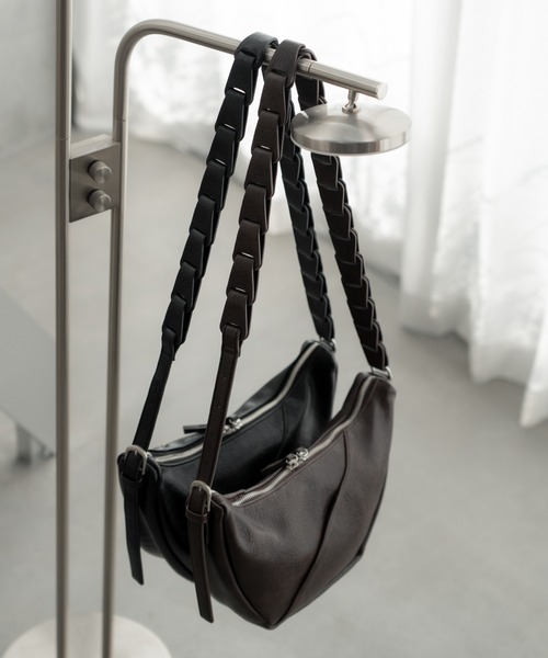 2way slit half moon mini bag / 2wayスリットハーフムーンミニバッグ（ショルダーバッグ）｜SINSS（シンス）