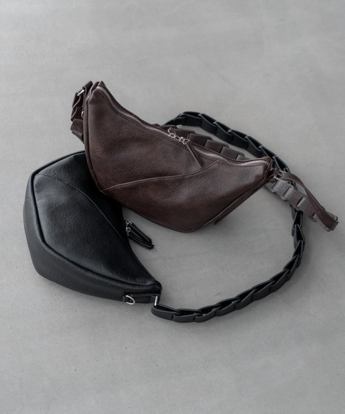 2way slit half moon mini bag / 2wayスリットハーフムーンミニバッグ（ショルダーバッグ）｜SINSS（シンス）