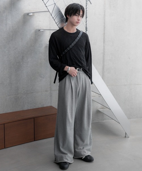 2way slit half moon mini bag / 2wayスリットハーフムーンミニバッグ（ショルダーバッグ）｜SINSS（シンス）