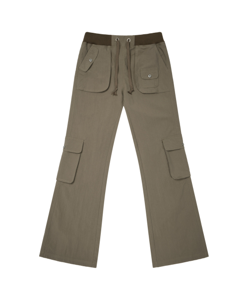 AAKAM(アーカム)の「Flare Cargo Pocket Pants (Khaki)(その他パンツ・レディース・その他・1/2)」の2枚目の写真