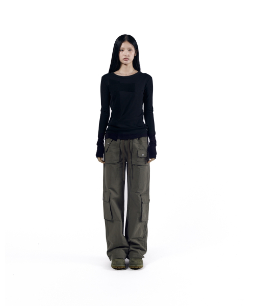 AAKAM(アーカム)の「Flare Cargo Pocket Pants (Khaki)(その他パンツ・レディース・その他・1/2)」の9枚目の写真