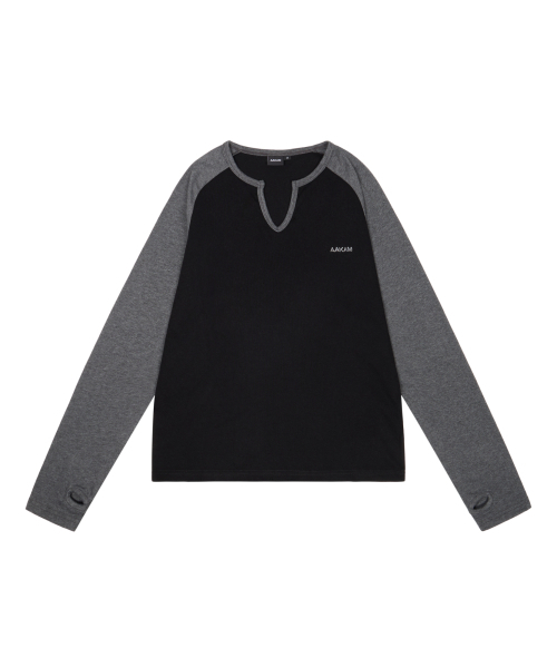AAKAM(アーカム)の「Slit Raglan Long Sleeve (Black)(Tシャツ/カットソー・レディース・その他・1/2)」の3枚目の写真