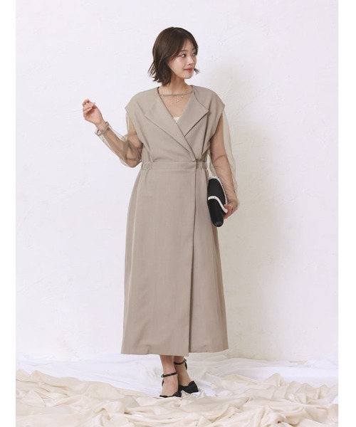fifth（フィフス）の「【2点SET】シアートップス×ジレワンピース（ワンピース・レディース・グレイッシュベージュ/ブラック・M）」の4枚目の写真
