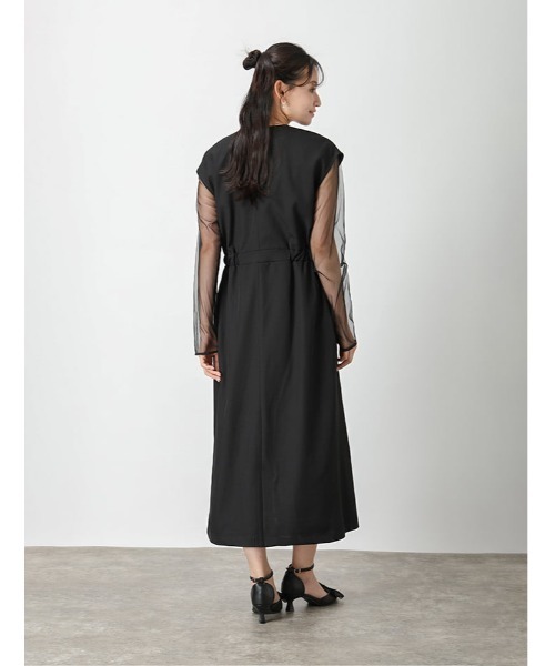 fifth（フィフス）の「【2点SET】シアートップス×ジレワンピース（ワンピース・レディース・グレイッシュベージュ/ブラック・M）」の13枚目の写真