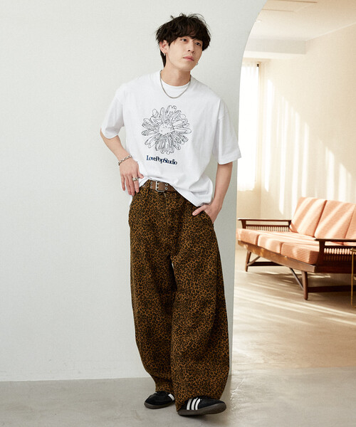 Dickies（ディッキーズ）の「Dickies × PUBLUX/ディッキーズ 別注 バレルパンツ　限定展開（チノパンツ・メンズ・アニマル/ベージュ/ブラック/グレー・L/M/S）」の11枚目の写真
