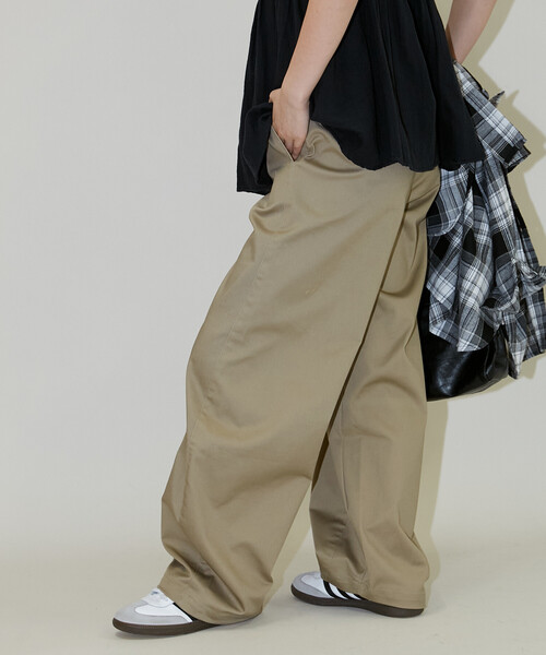 Dickies(ディッキーズ)の「Dickies × PUBLUX/ディッキーズ 別注 バレルパンツ 限定展開(チノパンツ・メンズ・アニマル/ベージュ/ブラック/グレー・L/M/S)」の21枚目の写真