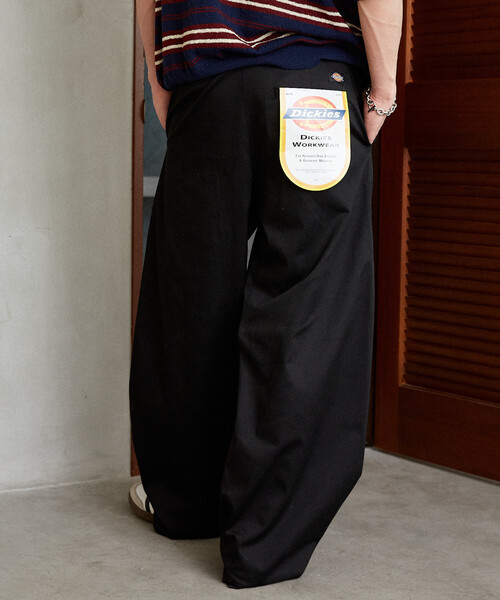 Dickies（ディッキーズ）の「Dickies × PUBLUX/ディッキーズ 別注 バレルパンツ　限定展開（チノパンツ・メンズ・アニマル/ベージュ/ブラック/グレー・L/M/S）」の22枚目の写真