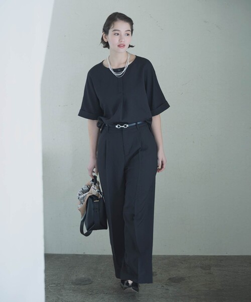 COMME CA ISM(コムサイズム)の「【UVカット・吸汗速乾・接触冷感】kireri ポリエステルストレッチドライツイル Tブラウス/セットアップ対応(シャツ/ブラウス・レディース・ベージュ/ブラック・SMALL/MEDIUM/LARGE)」の4枚目の写真