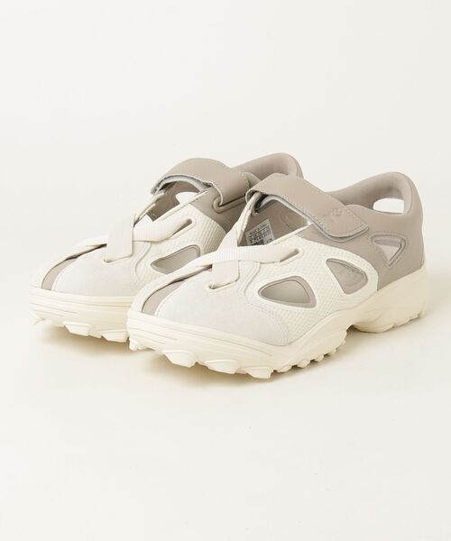 Y-3（ワイスリー）の「Y-3 GSG9 SANDAL（サンダル・メンズ・ホワイト系・22.5cm/23.0cm/23.5cm/24.0cm/24.5cm/25.5cm/26.0cm/26.5cm/27.0cm/27.5cm/28.0cm/28.5cm）」の4枚目の写真