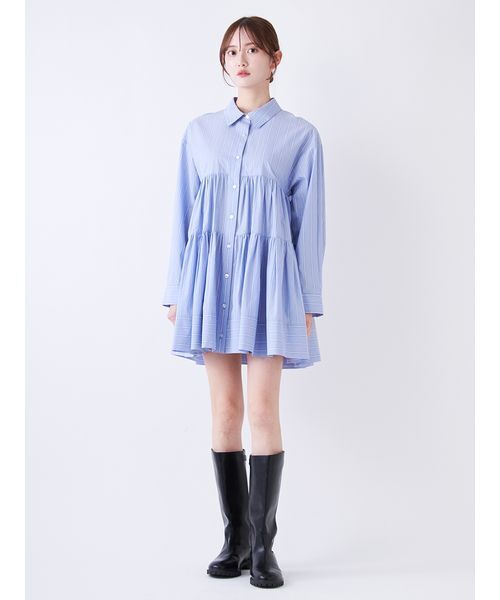 SNIDEL（スナイデル）の「ボリュームティアードミニシャツワンピース（ワンピース・レディース・ブルー/ホワイト/レッド・F）」の5枚目の写真