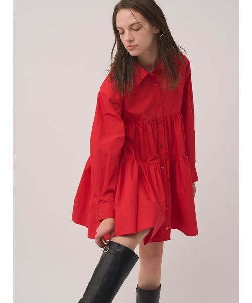 SNIDEL（スナイデル）の「ボリュームティアードミニシャツワンピース（ワンピース・レディース・ブルー/ホワイト/レッド・F）」の3枚目の写真