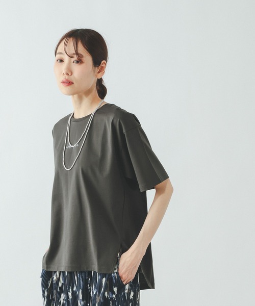 GLOBAL WORK（グローバルワーク）の「リッチクリーンプリントT半袖/636780（Tシャツ/カットソー・レディース・グレー系その他7/ホワイト/ホワイト系2/ダークグレー/ネイビー/ホワイト系その他/ダークブラウン/レッド/ホワイト系1/グレイッシュベージュ/ホワイト系3/チャコールグレー・XX-LARGE/X-LARGE/X-SMALL/LARGE/MEDIUM/SMALL）」の7枚目の写真