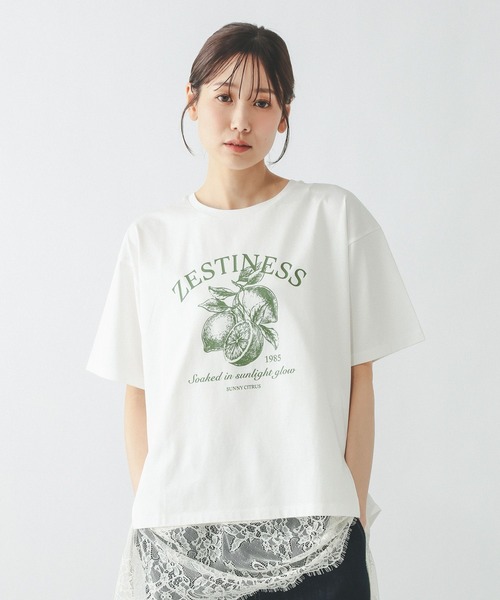 GLOBAL WORK(グローバルワーク)の「リッチクリーンプリントT半袖/636780(Tシャツ/カットソー・レディース・グレー系その他7/ホワイト/ホワイト系2/ダークグレー/ネイビー/ホワイト系その他/ダークブラウン/レッド/ホワイト系1/グレイッシュベージュ/ホワイト系3/チャコールグレー/ホワイト系その他2/ホワイト系その他3/レッド系8/カーキ・XX-LARGE/X-LARGE/X-SMALL/LARGE/MEDIUM/SMALL)」の5枚目の写真