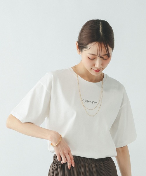 GLOBAL WORK（グローバルワーク）の「リッチクリーンプリントT半袖/636780（Tシャツ/カットソー・レディース・グレー系その他7/ホワイト/ホワイト系2/ダークグレー/ネイビー/ホワイト系その他/ダークブラウン/レッド/ホワイト系1/グレイッシュベージュ/ホワイト系3/チャコールグレー・XX-LARGE/X-LARGE/X-SMALL/LARGE/MEDIUM/SMALL）」の19枚目の写真