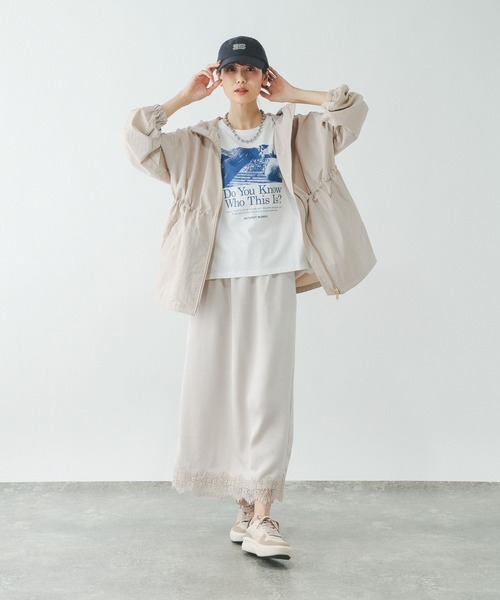 GLOBAL WORK（グローバルワーク）の「リッチクリーンプリントT半袖/636780（Tシャツ/カットソー・レディース・グレー系その他7/ホワイト/ホワイト系2/ダークグレー/ネイビー/ホワイト系その他/ダークブラウン/レッド/ホワイト系1/グレイッシュベージュ/ホワイト系3/チャコールグレー・XX-LARGE/X-LARGE/X-SMALL/LARGE/MEDIUM/SMALL）」の13枚目の写真