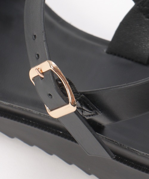 ikka（イッカ）の「軽量ダブルベルトサンダル（サンダル・レディース・ブラウン/ブラック/オフホワイト・M/L）」の5枚目の写真